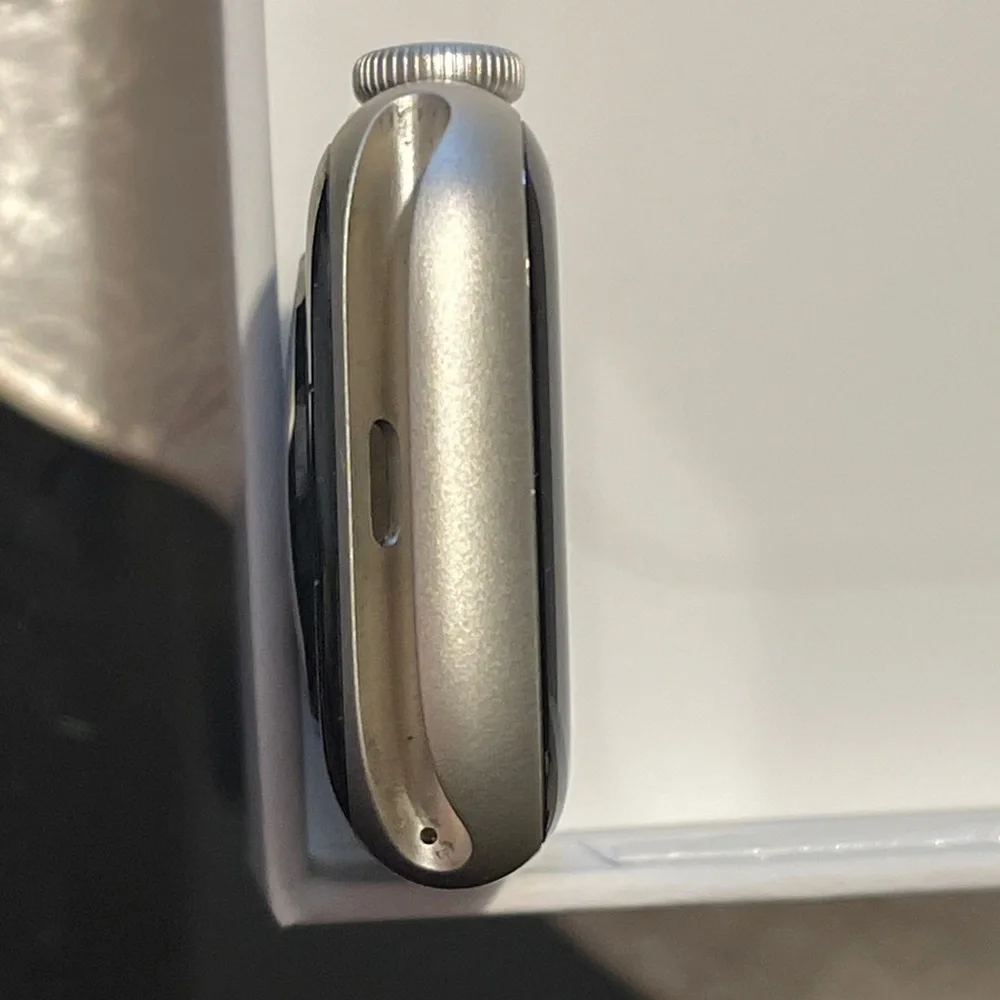 Apple Watch Series 8 41mm - Picture 6 of 8